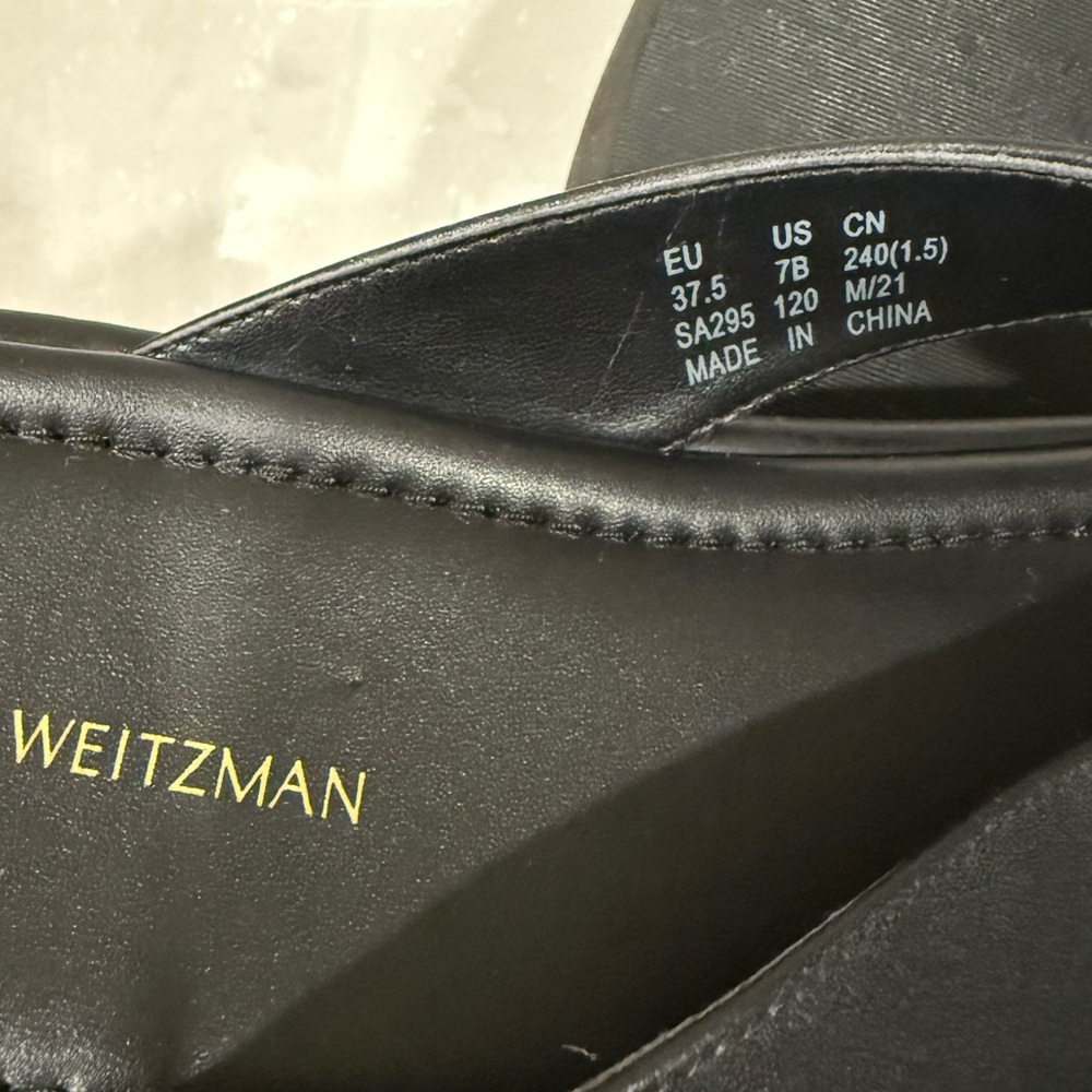 NEW Stuart Weitzman Contempo Thong Platform Flat Black Leather Sandal Sz 7 B - Picture 9 of 9